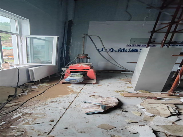 青龙地基基础下沉墙体裂缝加固注浆顶升施工